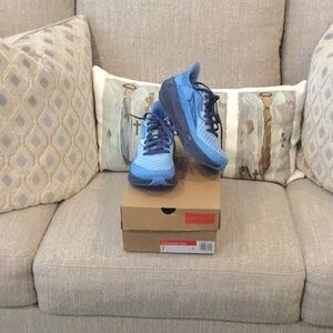 New in box Alta Experience Flow